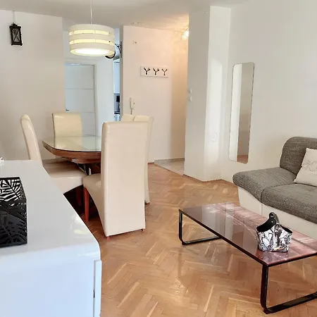Isabela - 3 Bedrooms - Near To Mall Of Apartman Split