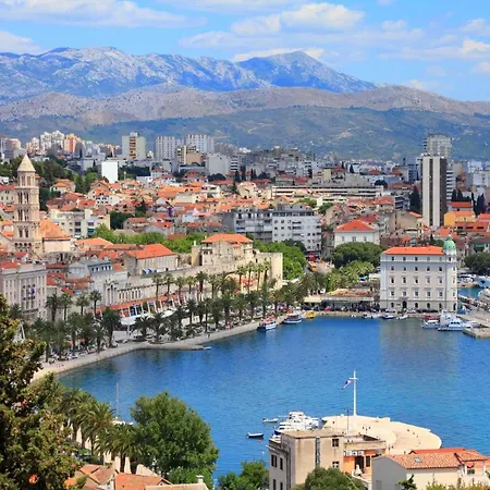 Isabela - 3 Bedrooms - Near To Mall Of Split